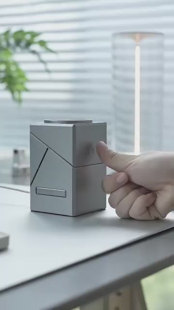 3-in-1 magnetic wireless charging station